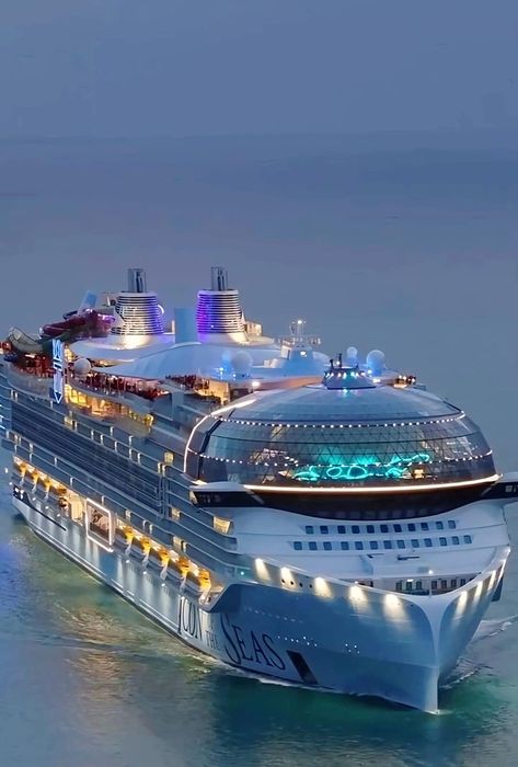 Kapal Feri, Icon Of The Seas, Royal Caribbean Cruise Ship, Biggest Cruise Ship, Royal Caribbean Cruise Lines, Princess Cruise Lines, Boat Wallpaper, Luxury Cruise Ship, Cruise Liner