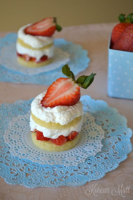 Mini Japanese Strawberry Shortcakes ~ Korean Mutt Japanese Strawberry Shortcake, Mini Strawberry Shortcake, Strawberry Shortcake Cupcake, Homemade Strawberry Shortcake, Strawberry Shortcakes, Japanese Treats, Strawberry Shortcake Cake, Strawberry Shortcake Recipes, Kawaii Dessert