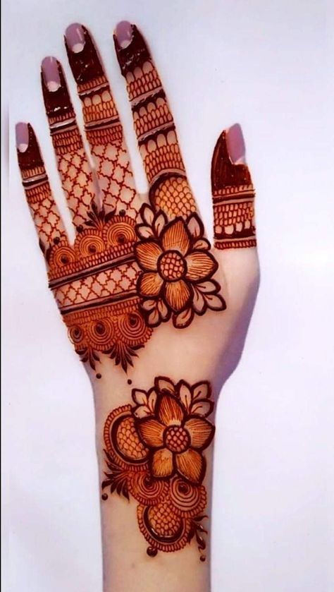 Fashion Henna, Eid Special Mehndi Design, Mehndi Design For Beginners, Mehndi Design For Back Hand, Special Mehndi Design, Kashee's Mehndi Designs, Khafif Mehndi Design, Ramadan Special, Mehndi Designs 2018