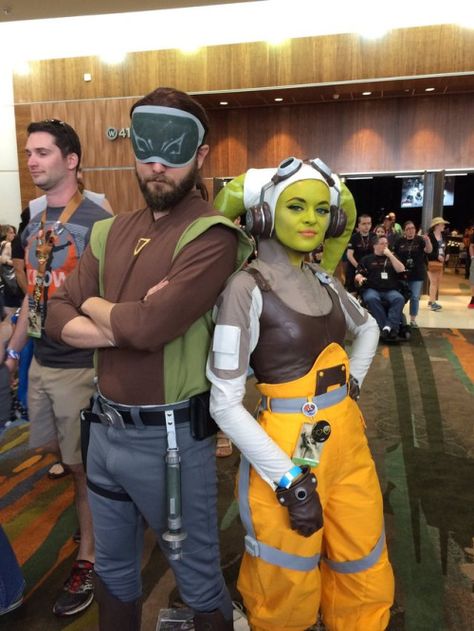 Hera Syndulla and Kanan Jarrus cosplay Star Wars Rebels Cosplay, Hera Syndulla Disneybound, Hera Costume, 2020 Cosplay, Kanan Jarrus, Epic Costumes, Hera Syndulla, Jedi Cosplay, Steampunk Ideas