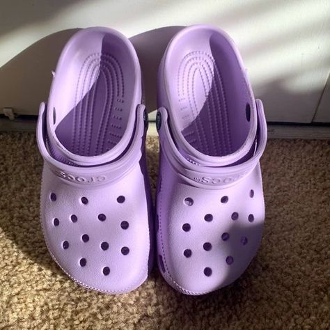 Pastel Crocs, Crocs Aesthetic, Crocs For Men, Purple Crocs, Crocs Outfit, Crocs Women, Pink Crocs, Crocs Fashion, Dr Shoes