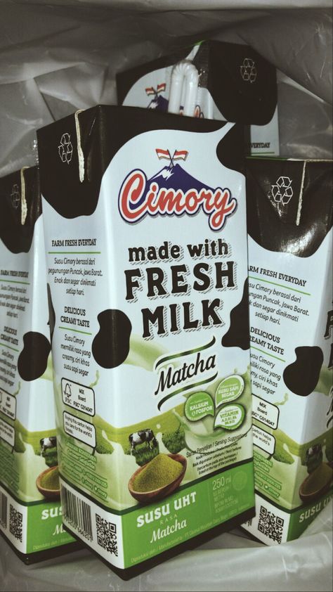 Cimory Matcha, Greentea Drink Aesthetic, Matcha Milk, Food Business Ideas, Matcha Drink, Jelly Wallpaper, Food Drinks Dessert, Fresh Milk, Greens Recipe