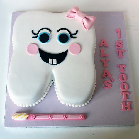 First Teeth Cake Baby Girl, Happy First Tooth Cake, First Teeth Cake Ideas, Teeth Cake, Dental Cake, Dentist Cake, Tooth Cake, Cinderella Cake, Teeth Shape