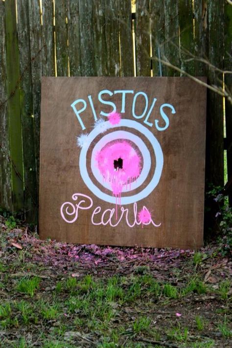 Paintball Gender Reveal, Reveal Party Food Ideas, Gender Reveal Party Food Ideas, Gender Reveal Party Food, Gender Reveal Box, Simple Gender Reveal, Creative Gender Reveals, Baby Gender Reveal Party Decorations, Find The Guest