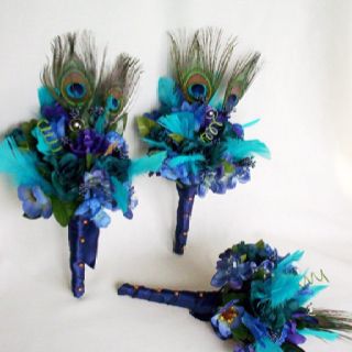 Bridesmaid bouquets Peacock Wedding Bouquet, Turquoise Wedding Flowers, Dendrobium Orchid, Purple Calla Lilies, Wedding Maids, Blue Wedding Bouquet, Peacock Theme, Beach Wedding Flowers, Feather Wedding