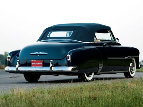 1951 Chevrolet Convertible - Deluxe in Disguise - Super Chevy Magazine Zo6 Corvette, Pontiac Convertible, Chevy Convertible, 1954 Chevy Bel Air, Classic Cars Chevy, Vintage Banner, Hot Rods Cars Muscle, Shock And Awe, Collectible Toys