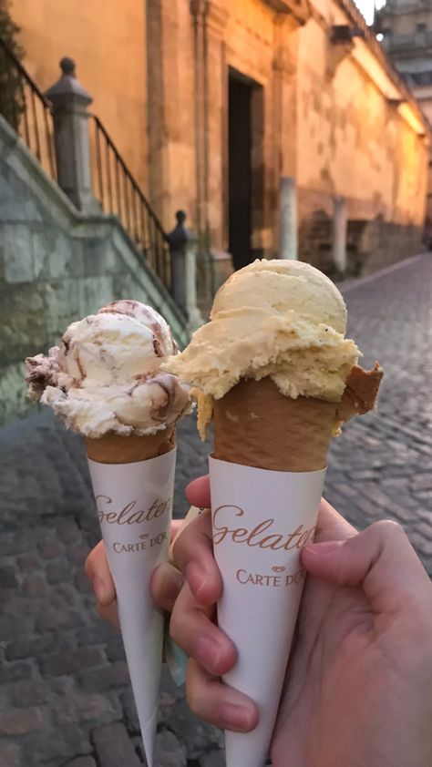 Italian Ice Cream Aesthetic, Ice Cream Italy, Pasta House, Love And Gelato, Yummy Ice Cream, Italian Summer, Pretty Food, Food Cravings, Cute Food