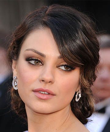 Makeup for Green Eyes: Ruddy Brown Mila Kunis Makeup, Oscars Makeup, Mila Kunis Style, Amazing Wedding Makeup, Makeup Looks For Green Eyes, Wedding Makeup Tips, Popsugar Beauty, Mila Kunis, Celebrity Makeup Artist