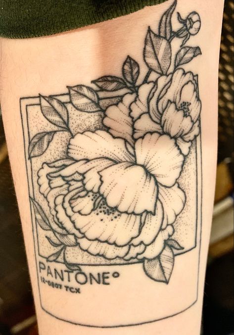 Pantone Tattoo Ideas, Pantone Flower Tattoo, Pantone Tattoo, Pantone Flower, Tattoo Apprentice, Simple Tattoos, Black Tattoos, Flower Tattoos, Inspirational Tattoos