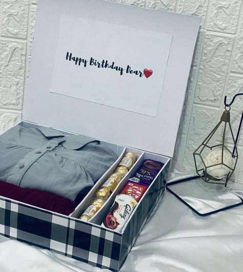 Gift Box Design Ideas For Boyfriend, Shirt Gift Box Ideas For Men, Shirt Hamper Box Ideas, Hamper Aesthetic, Shirt Box Gift Hamper, Shirt Hamper, Vintage Outfits For Men, Baby Album Design, Hampers For Men