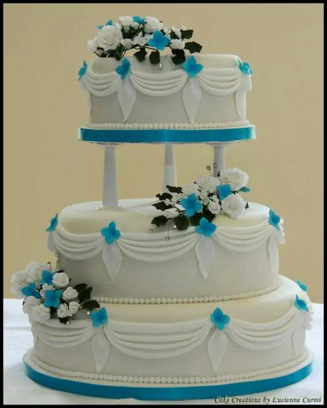 Extreme Wedding Cakes, Tiffany Blue Wedding Cake, Turquoise Wedding Cake, Fancy Wedding Cakes, Vintage Birthday Cakes, Big Wedding Cakes, Traditional Wedding Cakes, Wedding Cake Pictures, Dream Wedding Cake