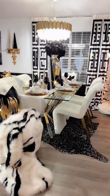 Dining Table Decor Black And White, Black White And Gold Dining Room, Black White And Gold Living Room, Glam Dining Room Decor, Dining Table Scape, Happy Thanksgiving Eve, Dining Room Glam, New Dining Table, Beautiful Dining Table