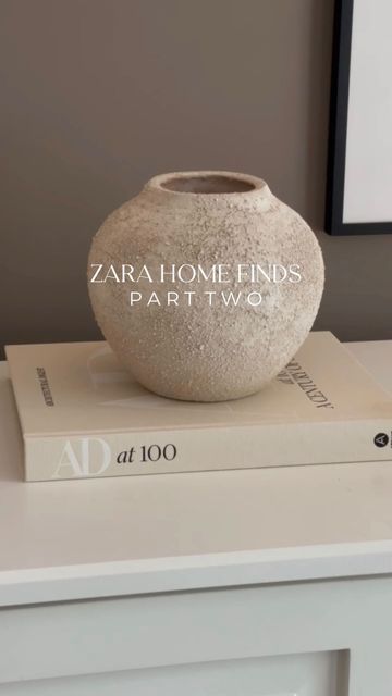 Zara Home Living Room, Zara Vase, Zara Home Lamp, Zara Home Vase, Zara Home Interiors, Zara Home Candles, Hm Home Keramik Vase, Stoneware Vase H&m, Organic Living Room