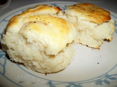 Buttermilk Biscuits - Food Processor Food Processor Biscuit Recipe, Food Processor Bread, Recipes Buttermilk, Cuisinart Recipes, Brunch Bites, Ninja Food Processor, Kitchenaid Food Processor, Food Processor Uses, Processor Recipes