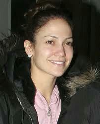 Celebrities without Make-Up Jennifer Lopez No Makeup, Young Jlo, Jlo Without Makeup, Jennifer Lopez Without Makeup, No Makeup Pictures, Jlo Makeup, Jennifer Lopez Makeup, Celebs Without Makeup, Richest Celebrities