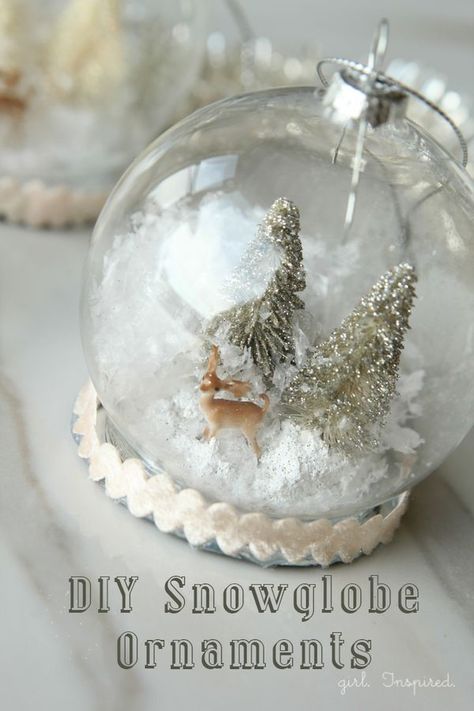 Christmas Snow Globes Diy, Snow Globe Ornament, Gifts For Teenage Girls, Globe Diy, Books And Tea, Diy Snow, Christmas Globes, Teen Christmas Gifts, Diy Snow Globe