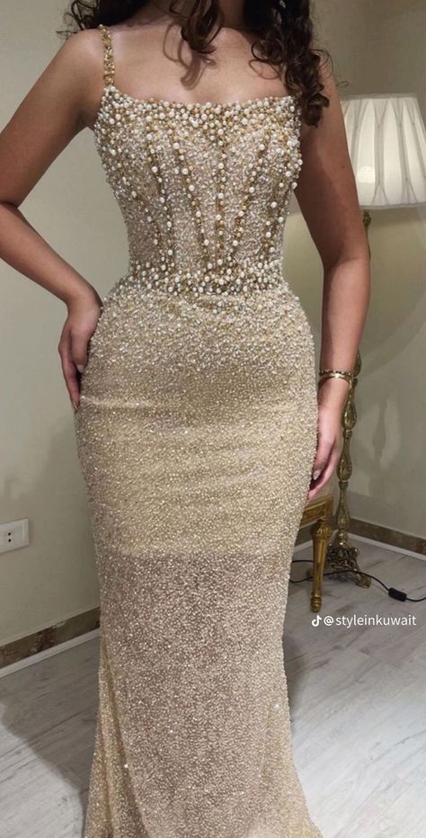 Quince Madrina Dresses, Silver Reception Dress, Cream Dresses Classy, Long Pearl Dress, Khaki Prom Dress, Prom Dresses For Flat Chested, Champagne Gold Prom Dress, Creme Prom Dress, Champagne Prom Dress Sparkly