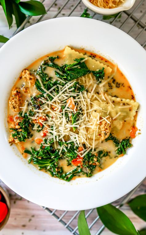 Creamy Ravioli Soup, Instant Pot Ravioli, Creamy Ravioli, Vegan Tortellini, Ravioli Soup, Spinach Ravioli, Ravioli Pasta, Vegan Instant Pot Recipes, Cauliflower Mac And Cheese