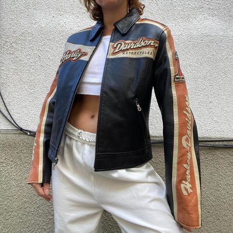 I might be biased but you should probably buy this on Depop 👍 https://depop.app.link/4SuUFcgTxtb Harley Davidson Fashion, Biker Jacket Outfit, Leather Jacket Outfits, Jacket Outfit, Vintage Harley Davidson, Vintage Harley, The Colour, Biker Jacket, Jacket Outfits