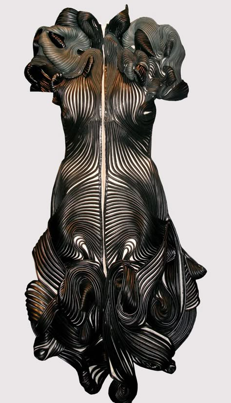 Clever, scarey, technically well done, open to experimentation 3d Printed Dress, Architectural Fashion, Estilo Dark, 3d Printing Fashion, Extreme Fashion, Sculptural Fashion, Iris Van Herpen, 3d Fashion, Technology Fashion