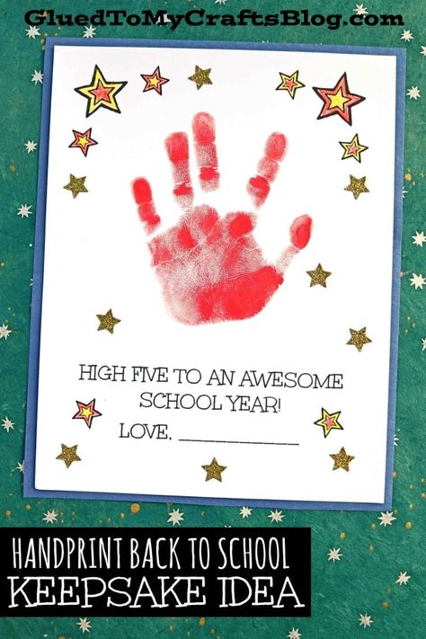 Welcome To Preschool, Preschool First Day, School Keepsake, Prek Crafts, Handprint Keepsake, Graduation Crafts, Welcome To School, Back To School Art, First Day Of School Activities