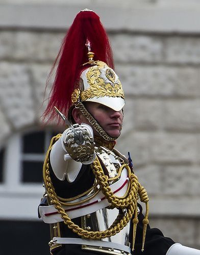 British Guard, Royal Horse Guards, Household Cavalry, Royal Guards, Man In Uniform, British Army Uniform, British Uniforms, Horse Guards, British Armed Forces