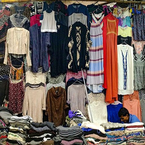 Sarojini Nagar Market, Market Clothes, Sarojini Nagar, Street Shopping, Branded Outfits, Punk T Shirt, Street Shoes, Best Stocks, Polo Neck