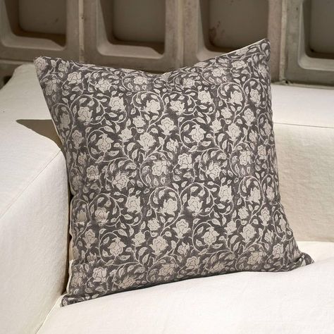 Amazon.com: DOMVITUS Floral Pillow Covers 20x20, Throw Pillows for Couch, Floral Print Pillow Cover, Decorative Neutral Accent Throw Pillow Covers for Living Room, 1PC, Brownish Orange : Home & Kitchen Black Pillows On Couch, Neutral Pillow Covers, Throw Pillows For Couch, Block Printed Pillows, Neutral Pillows, Pillows For Couch, Black Pillows, Floral Pillow, Floral Pillow Cover