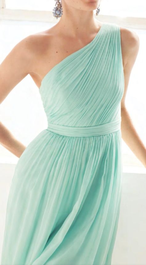 Mint #jcrewwedding Bridesmaid? Mint Bridesmaid, Mint Bridesmaid Dresses, Wedding Mint Green, Prom 2015, Kylie Dress, Mode Glamour, Aqua Beach, Mint Dress, Mint Wedding