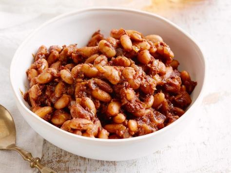 Cooking Channel serves up this Italian-Style Baked Beans recipe from Giada De Laurentiis plus many other recipes at CookingChannelTV.com Bbq Side Dish Recipes, Baked Bean Recipes, Bbq Sides, Side Dishes For Bbq, Giada De Laurentiis, Cooking Channel, Top Recipes, Veggie Sides, Baked Beans