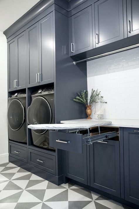 Custom Laundry Room, Laundry Room Ideas Small Space, Basement Living, Dream Laundry Room, Mudroom Laundry Room, Laundry Room Layouts, Laundry Room Renovation, Modern Laundry Rooms, Laundry Room Remodel