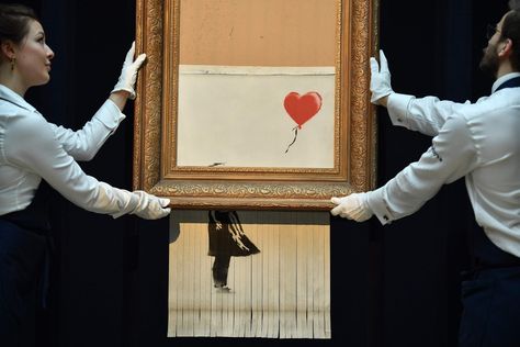 Banksy Artwork, Banksy Paintings, Its A Girl Balloons, 광고 디자인, Banksy Art, Damien Hirst, Red Balloon, Street Artists, Art Auction