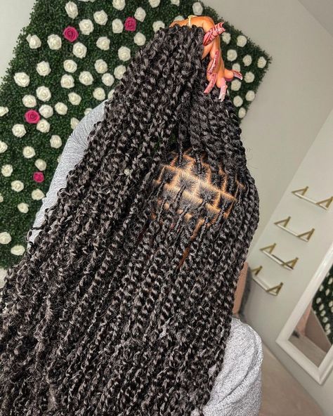 Claw Clip Hairstyles, Passion Twists, Braided Hairstyles For Black Women Cornrows, Big Box Braids Hairstyles, Goddess Braids Hairstyles, Quick Natural Hair Styles, Cute Braided Hairstyles, Box Braids Hairstyles For Black Women, Braided Hairstyles For Teens