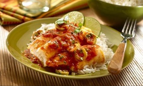 Cod Veracruz recipe Cod Veracruz Recipe, Top Dinner Recipes, Lent Recipes, Mexican Dinner Recipes, Fresh Groceries, Pinterest Recipes, Fish Dishes, Seafood Dishes, Food Recipe