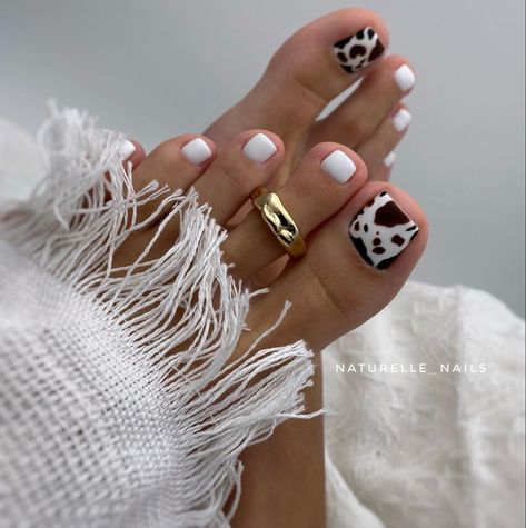 Cow Print Toe Nails, Trendy Toe Nails, Spring Toe Nails, Toe Nail Designs For Fall, Nail Designs Toenails, Trendy Pedicure, Fall Toe Nails, Pedicure Gel, Toenail Art