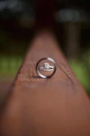 Rain Wedding Photos, Ring Photoshoot, Backgrounds Ideas, Kansas Wedding, Wedding Ring Photography, Rain Wedding, Wedding Ring Shots, Best Wedding Photos, Wedding Ring Pictures