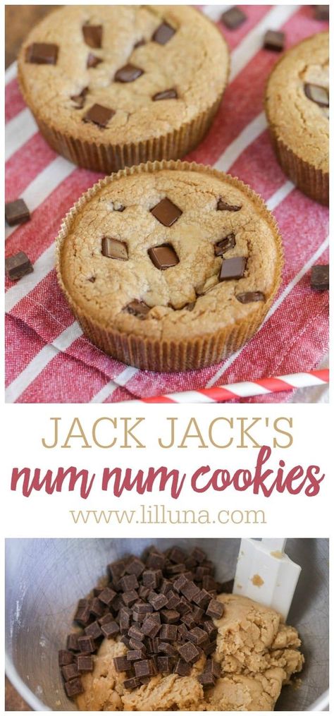 We love this HUGE, warm cookie found at Disney inspired by The Incredibles. Now, you can make this delicious treat at home with this copycat recipe. #numnumcookie #cookierecipe #jackjackcookie #disneylandcopycat Disneyland Recipes, Disney Dishes, Cookie Shop, Lil Luna, Party Zone, Family Desserts, Classic Cookies Recipes, Disney Recipes, Disney Cookies