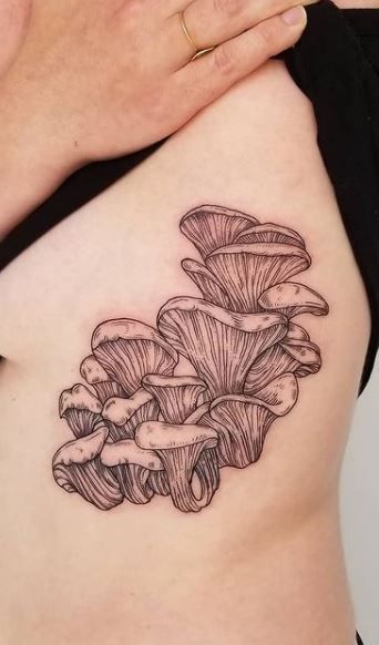 Oyster Mushroom Tattoo Design, Polypore Mushroom Tattoo, Thigh Mushroom Tattoo, Blackwork Mushroom Tattoo, Woodcut Mushroom Tattoo, Fungal Tattoo, Chicken Of The Woods Tattoo, Mushroom Tattoo Black And White, Mushroom Tattoo Thigh