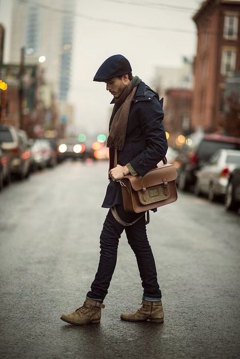 Men Comfy Winter Fashion, Vinter Mode Outfits, Dark Academia Aesthetic Outfit, Mens Fall Outfits, Winter Mode Outfits, Beige Blazer, Mode Casual, Winter Outfits Men, Modern Gentleman