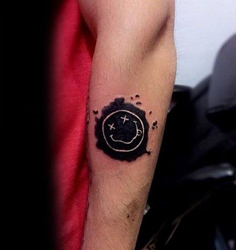 Tatuagem Twenty One Pilots, Nirvana Tattoo, Rock Tattoo, Cool Tattoos For Guys, Tattoo Designs For Men, Tattoo Cover, Face Tattoos, Baby Tattoos, Female Tattoo