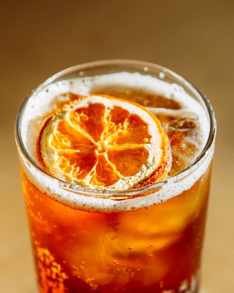 Sip on sunshine at Slow Bar Saturday! Join us at our Grand location for this weekend’s feature – Orange Cold Brew Fizz. Garnished with a torched rosemary sprig and dehydrated orange, Messenger Cold Brew meets @topochicousa with a touch of orange syrup. Drop by this Saturday, 3/2, to purchase a token and participate! Orange Syrup, Rosemary Sprigs, Cold Brew, Rosemary, Join Us, This Weekend, Syrup, Bar, Orange