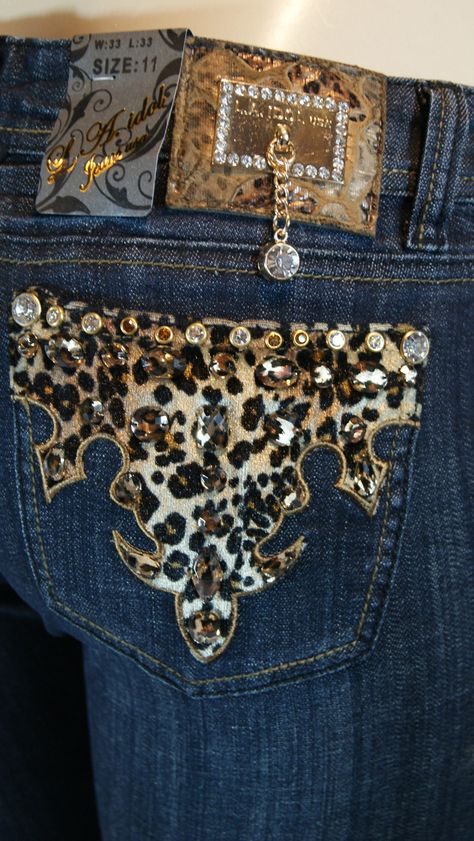 La Idol Leopard Print Bling Jeans. Omg I wear LA Idol pants, why have I not found these? Animal Print And Jeans Outfit, Badazzel Jeans, Blinged Jeans, Cheetah Jeans, Bling Clothes, Bling Pants, La Idol Jeans, Bedazzled Jeans, Animal Print Jeans