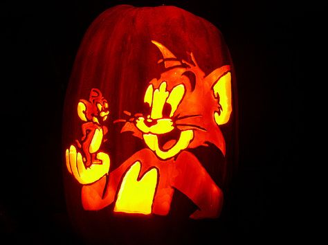 2006 Tom and Jerry by sage_82, via Flickr Jerry Photo, Harry Potter Pumpkin Carving, Pumpkin Carving Pictures, Cool Pumpkin Designs, Pumpkin Face Carving, Awesome Pumpkin Carvings, Funny Pumpkin Carvings, Scary Pumpkin Faces, Cute Pumpkin Carving