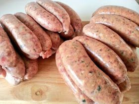 British Sausage, Cumberland Sausage, Sausage Making Recipes, English Recipes, Homemade Sausage Recipes, British Recipes, Fluffy Mashed Potatoes, Farming Life, Sausage Making