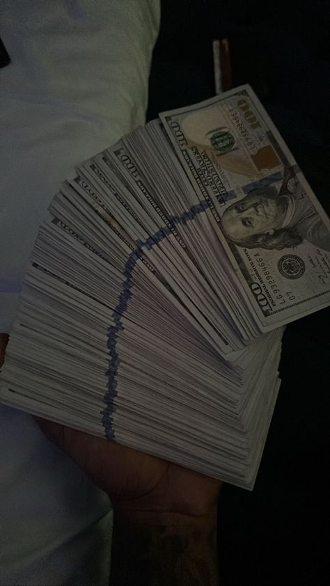 Stack Of Money, Life Goals Future, Money Vision Board, Mo Money, Money Stacks, Money Pictures, Money On My Mind, Quick Cash, Luxury Lifestyle Dreams