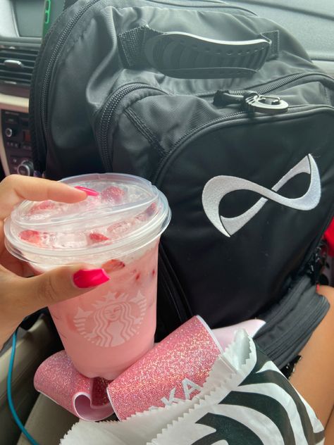 Cheer Pink Aesthetic, Cheer Bag Aesthetic, Cheer Backpack Ideas, Pink Cheerleader Aesthetic, Allstar Cheer Aesthetic, High School Cheerleader Aesthetic, Cheer Motivation, Cheerleading Backpacks, Cheerleading Aesthetic