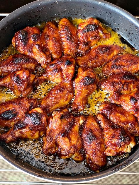 Sticky Blueberry Wings Pioneer Woman, Skillet Wings Recipe, Chicken Ribs Recipe, Chicken Wings On The Stove Top, Pan Cooked Chicken Wings, Chicken Wings In Skillet, Cast Iron Chicken Wings, Skillet Chicken Wings Recipes, Sauteed Chicken Wings