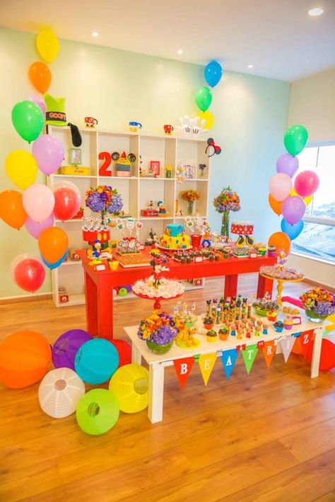 Mickey Mouse and Friends Birthday Party with Lots of Really Cute Ideas via Kara's Party Ideas Mickey Mouse And Friends Birthday, Friends Party Ideas, Toddler Birthday Themes, Friends Birthday Party, Mickey Mouse Clubhouse Party, Mouse Character, Ball Birthday Parties, Mickey Mouse Clubhouse Birthday, Ball Birthday