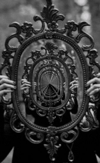 Drunvalo Melchizedek, Creepy Core, Old Mirrors, Creepy Horror, Futuristic Art, Spiritual Art, Black Mirror, Surreal Art, Dark Art