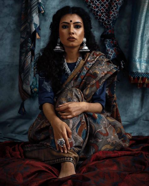 Sari Quotes, Sari Photoshoot, Ayush Kejriwal, Saree Poses, Kalamkari Saree, Indian Photoshoot, Self Portrait Photography, Saree Photoshoot, Quotes For Instagram